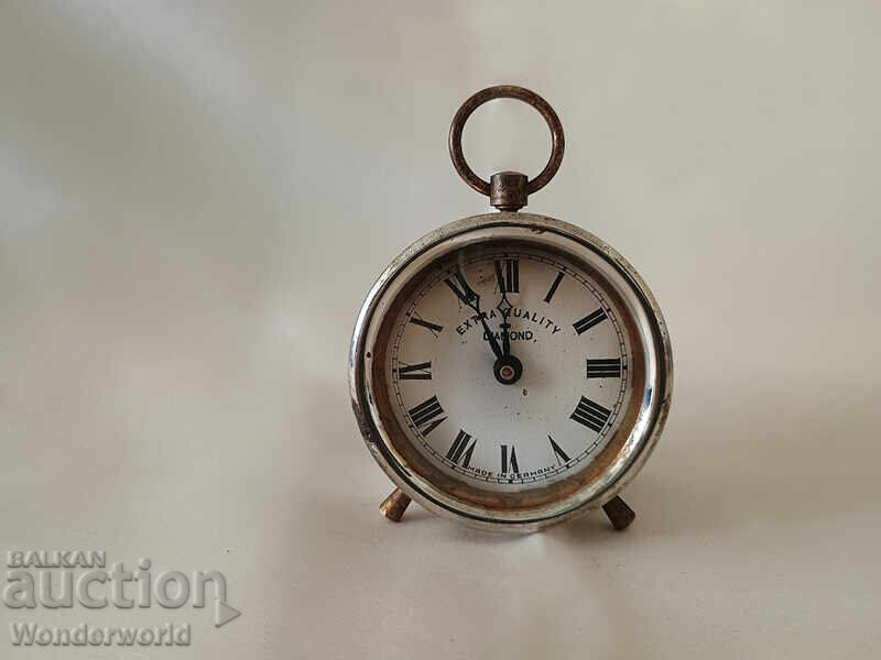 Ceas de masă german vechi din timpul celui de-al Doilea Război Mondial