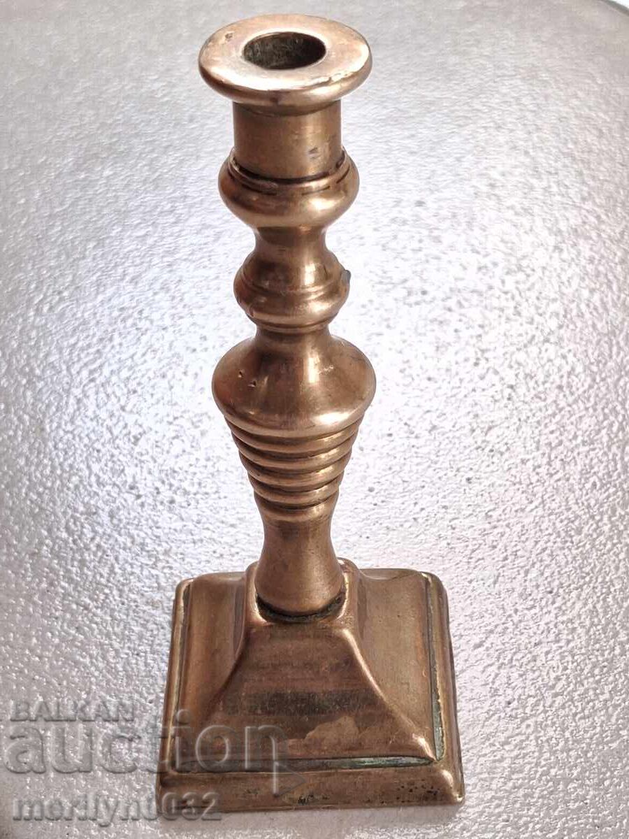 Стар бронзов свещник миньон свещ