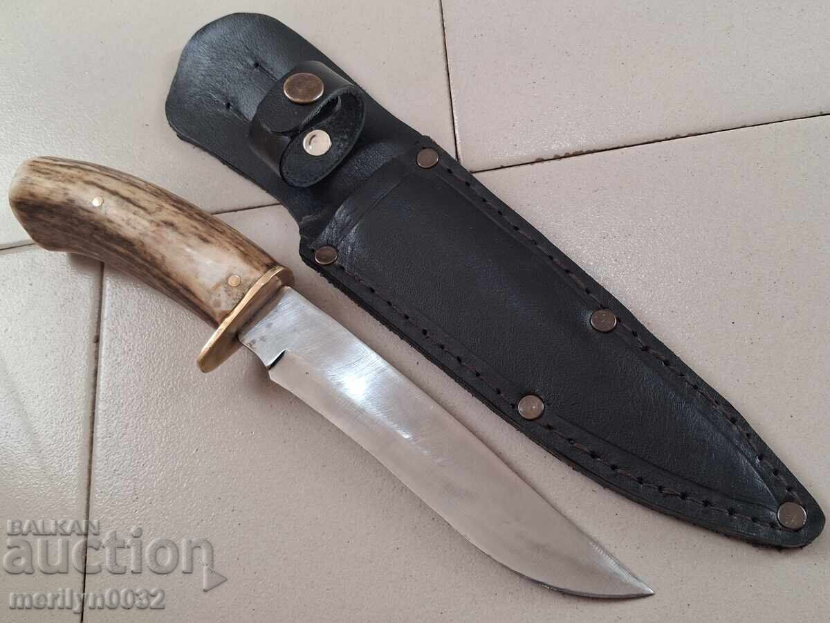 Cuțit de vânătoare cu teacă, mâner din corn de cerb cu preț 143.00 BGN | € 73.11 Cuțit de vânătoare cu teacă, mâner din corn de cerb cu preț 143.00 BGN | € 73.11