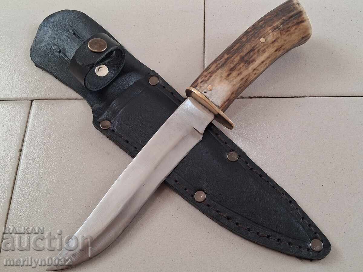 Licitație Cuțit de vânătoare cu teacă, mâner din corn de cerb Licitație Cuțit de vânătoare cu teacă, mâner din corn de cerb