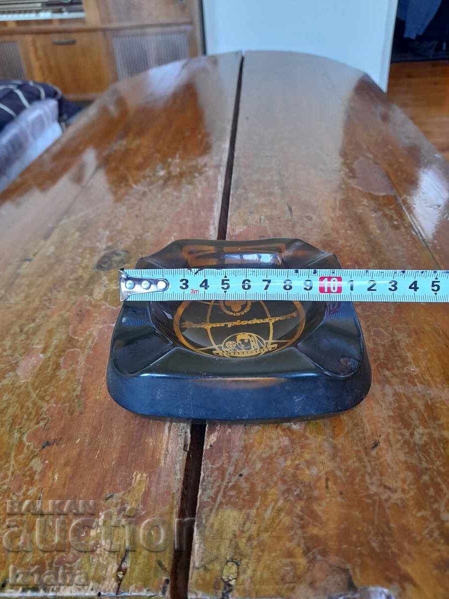 scrumieră veche Bulgarploexport cu preț 42.00 BGN | € 21.47 scrumieră veche Bulgarploexport cu preț 42.00 BGN | € 21.47