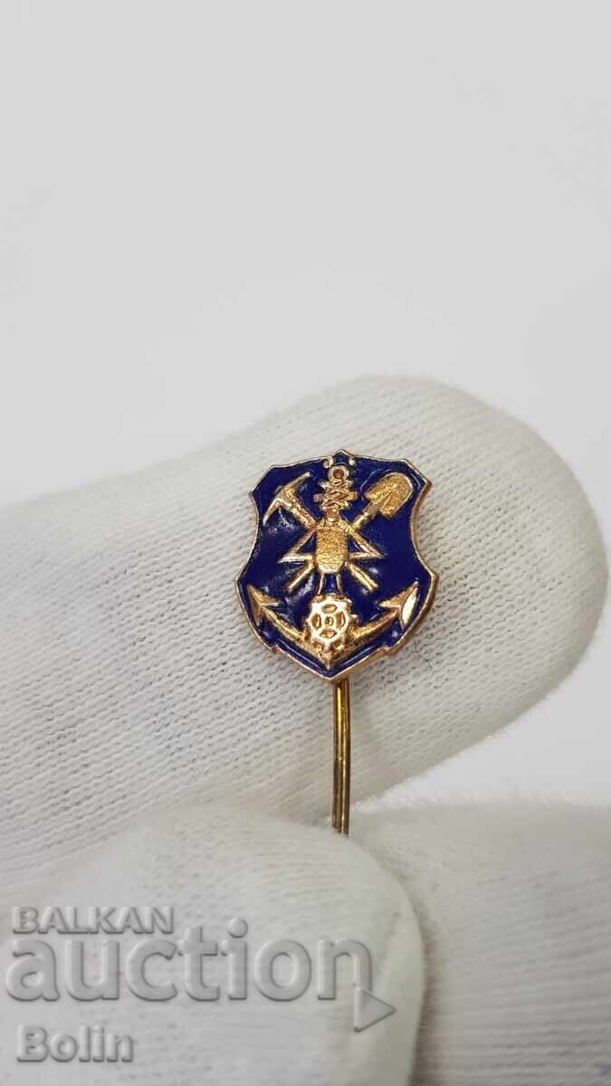 Auction  Rare Royal Badge - Engineer Corps 1930 - 1940