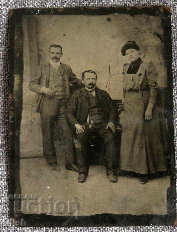 Παλιά οικογενειακή φωτογραφία μεταλλική πλάκα δαγεροτυπία Παλιά οικογενειακή φωτογραφία μεταλλική πλάκα δαγεροτυπία