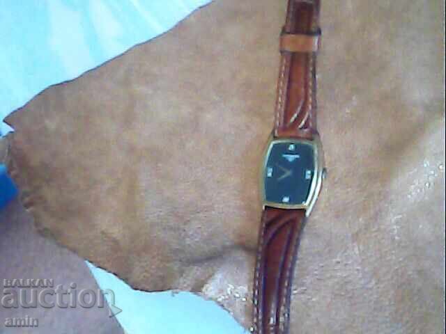 Auction  Beautiful Damask 4-hour watch to Wittnauer type Longines