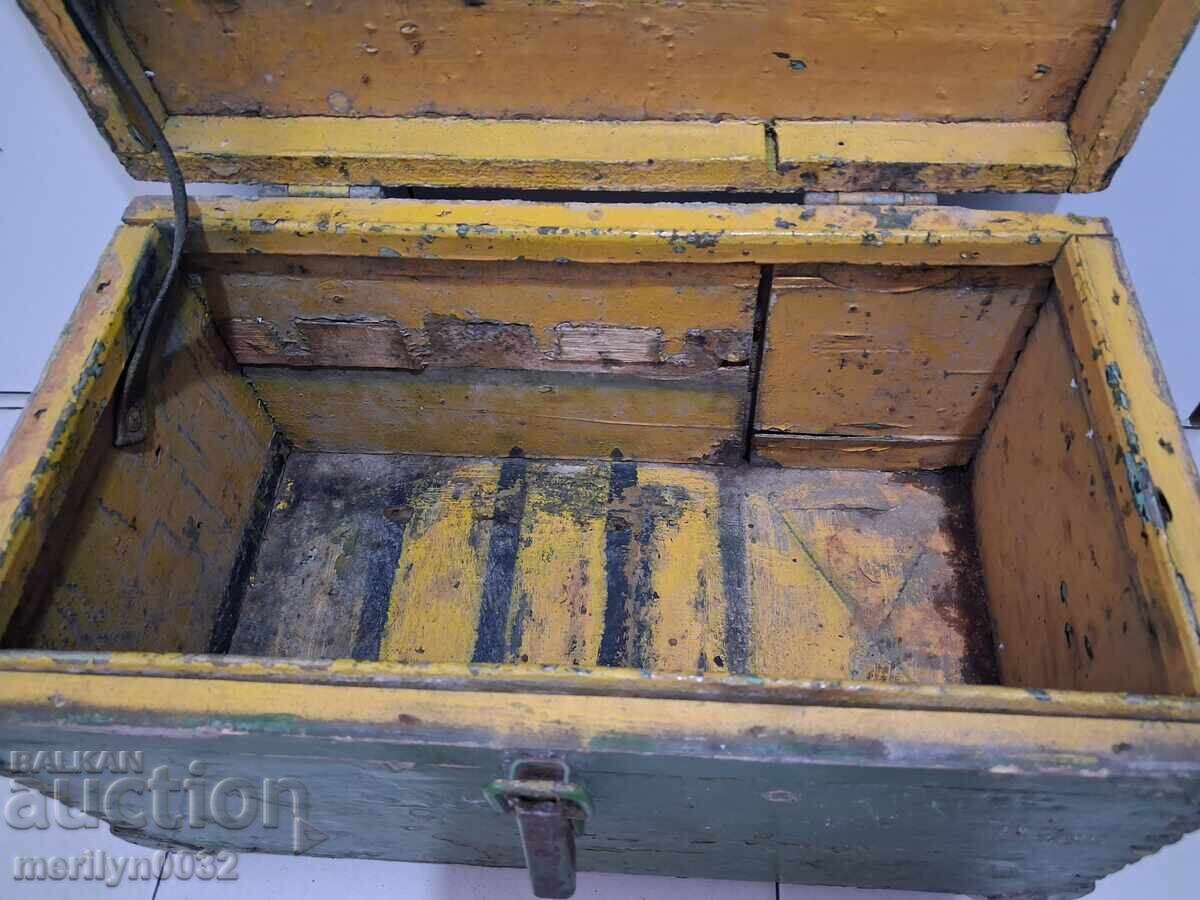 Auction  Wooden Army Pistol Case WW2 Chest, Box