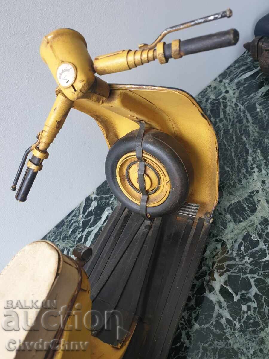 Old tin toy motorcycle/moped model VESPA - 5 Old tin toy motorcycle/moped model VESPA - 5