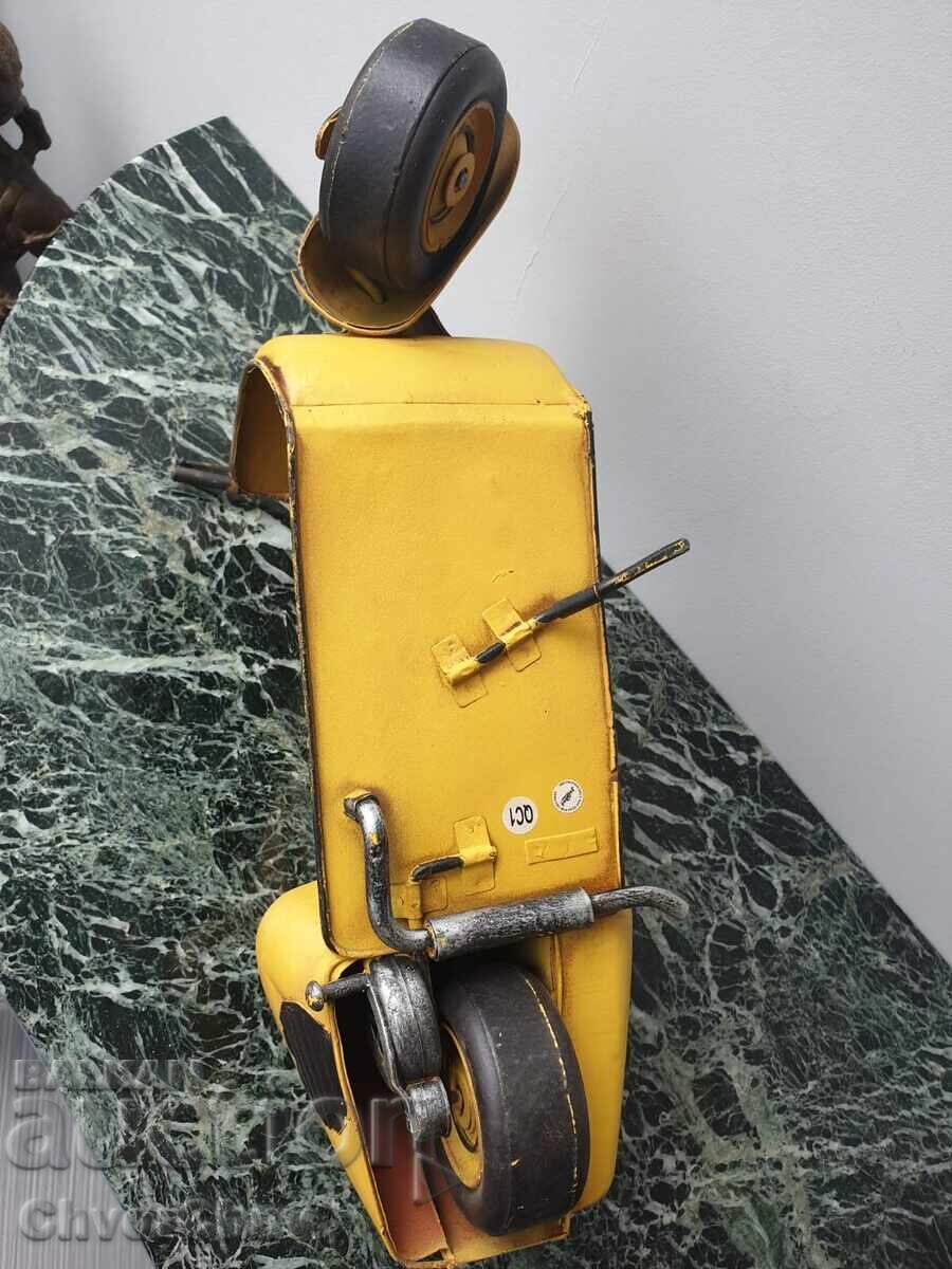 Old tin toy motorcycle/moped model VESPA - 7 Old tin toy motorcycle/moped model VESPA - 7