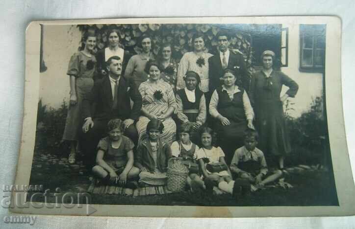 Fotografie veche - familie, copii, femei