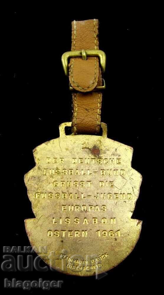 ΠΟΔΟΣΦΑΙΡΙΚΟ ΜΕΤΑΛΛΙΟ - ΓΕΡΜΑΝΙΚΗ ΠΟΔΟΣΦΑΙΡΙΚΗ ΟΜΟΣΠΟΝΔΙΑ - 1961 - 7