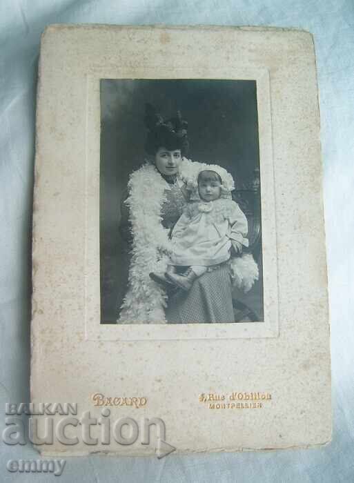 Fotografie veche pe carton gros - femeie cu copil, Montpellier, Franța