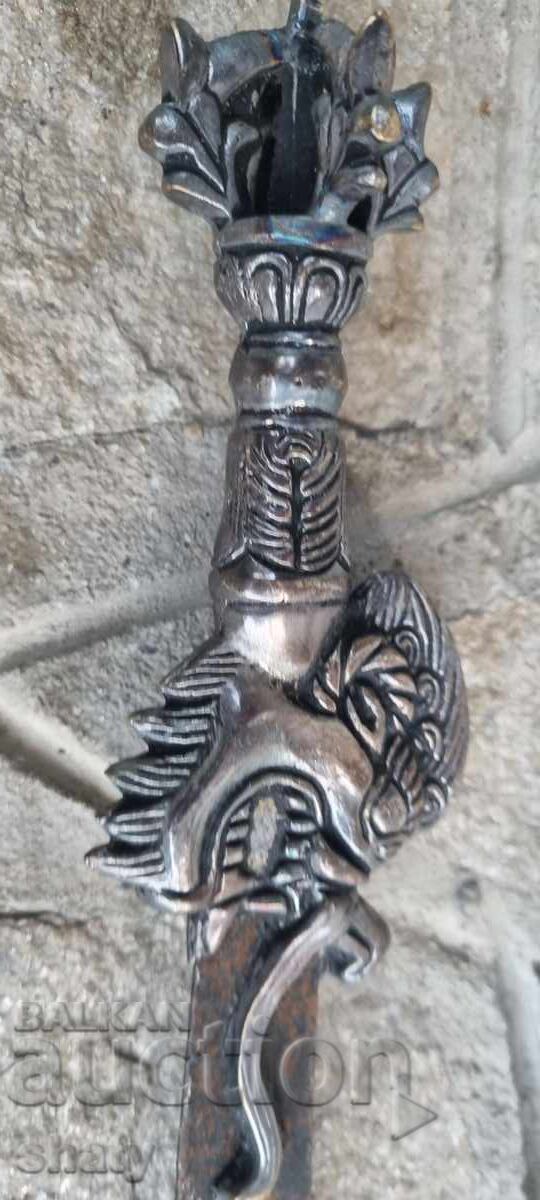 Cuțit ritual nepalez vechi cu preț 155.00 BGN | € 79.25