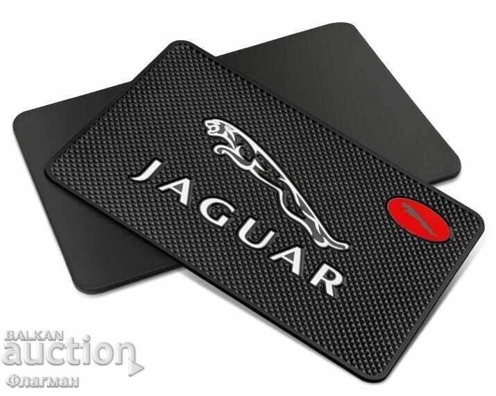 Livrarea Covoraș de bord pentru ”JAGUAR” Livrarea Covoraș de bord pentru ”JAGUAR”