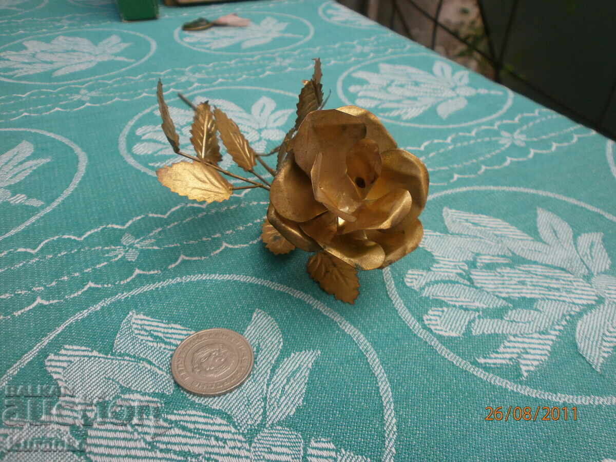 Rare bronze rose with price 260.00 BGN | € 132.94 Rare bronze rose with price 260.00 BGN | € 132.94