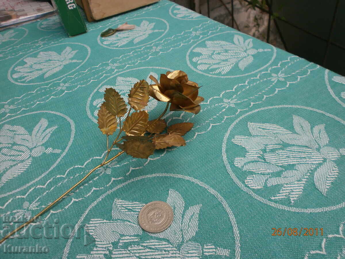 Delivery of Rare bronze rose Delivery of Rare bronze rose