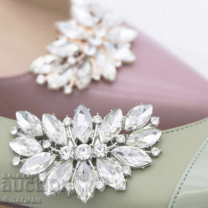 Auction  Crystal embellishments for women's shoes / 8