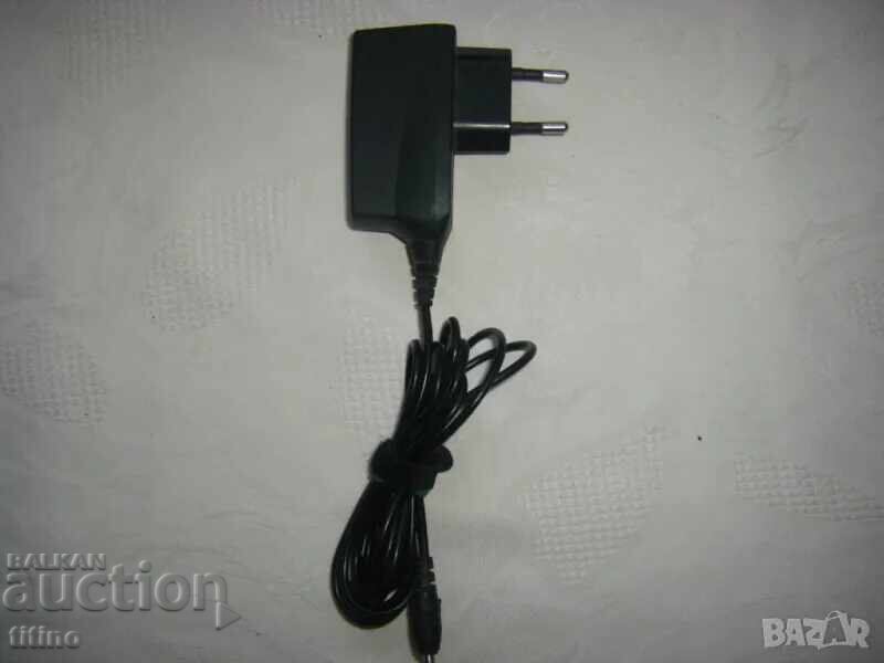 Auction  Nokia ACP-12E Charger, 3.5mm Jack - Number 1