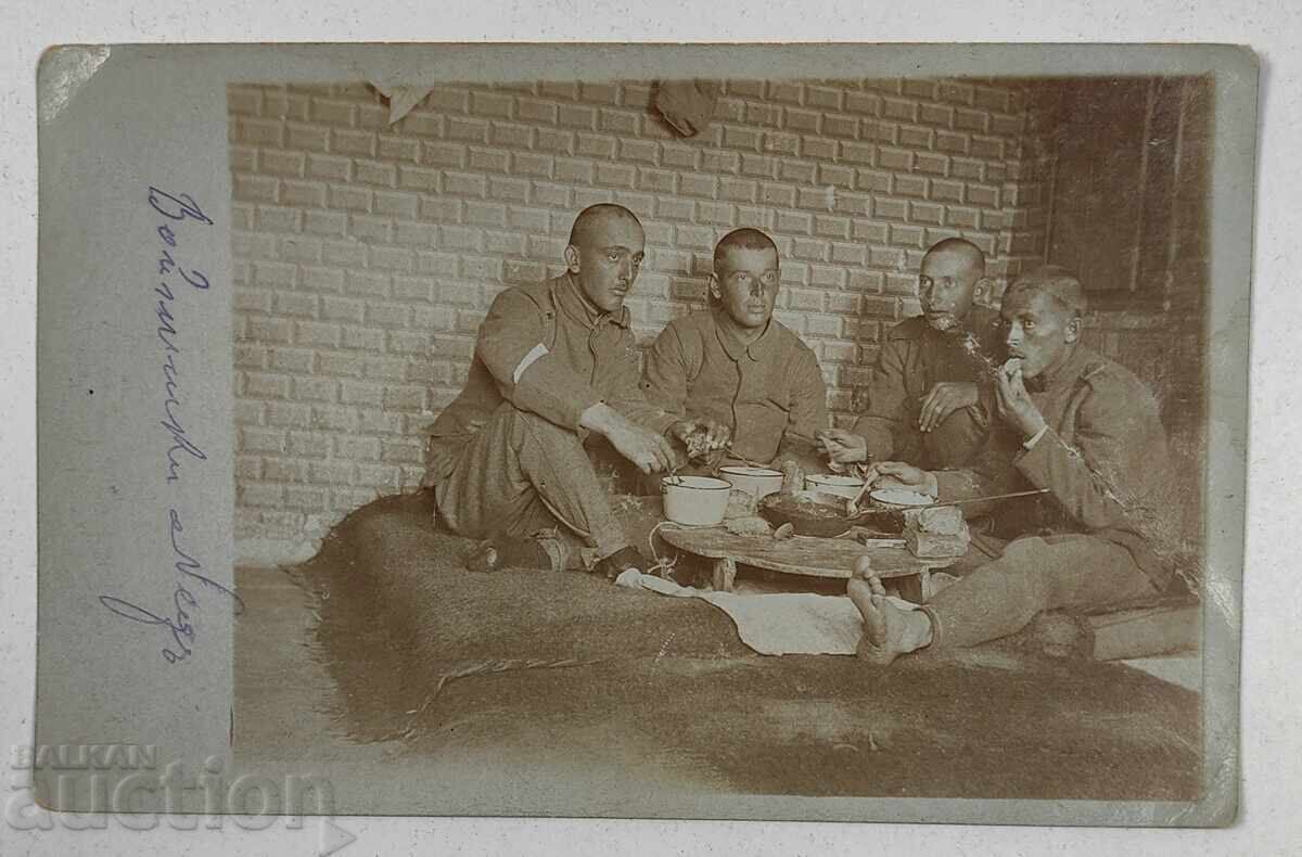 MILITARY LUNCH WAR OLD MILITARY PHOTO PHOTO MILITARY LUNCH WAR OLD MILITARY PHOTO PHOTO