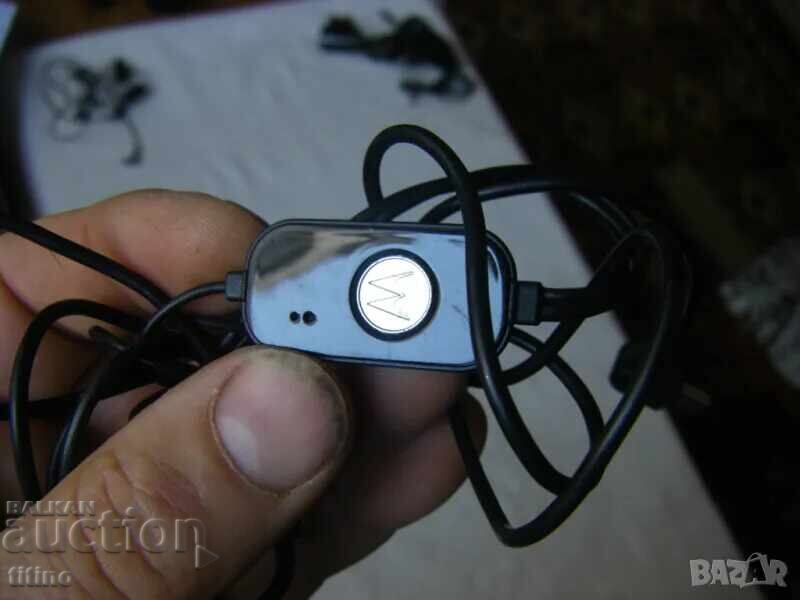 Headphones for MOTOROLA phone with price 3.00 BGN | € 1.53