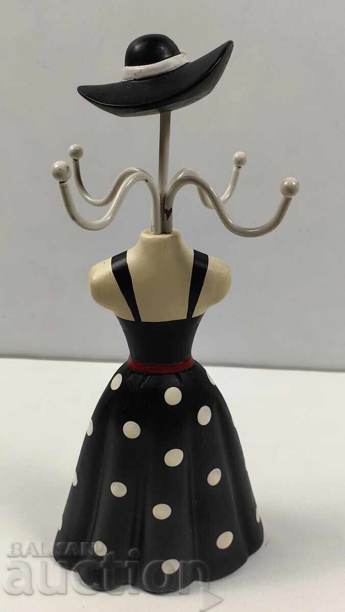 Delivery of OLD WOODEN JEWELRY STAND RING RINGS JEWELRY