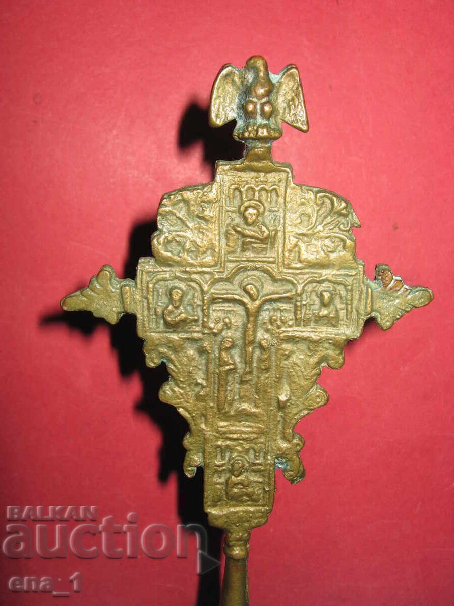 Доставка на Бронзов напрестолен възрожденски православен кръст от 19 век