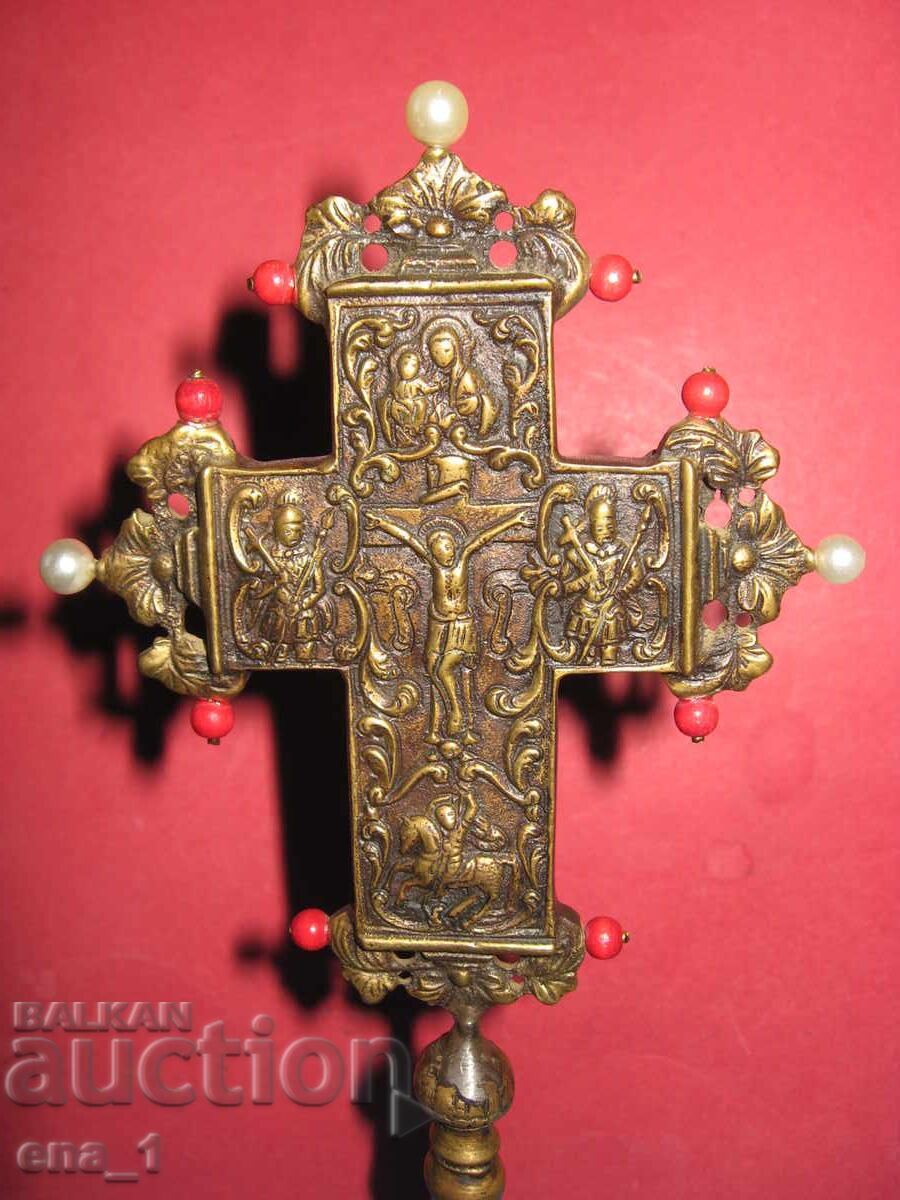 Нестандартен възрожденски православен бронзов кръст - Рядък с цена 399.99 лв. | € 204.51 Нестандартен възрожденски православен бронзов кръст - Рядък с цена 399.99 лв. | € 204.51