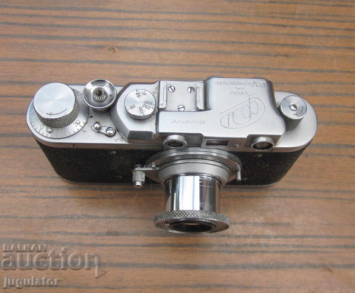 Auction Old Russian FED camera with a collapsing lens and case Auction Old Russian FED camera with a collapsing lens and case