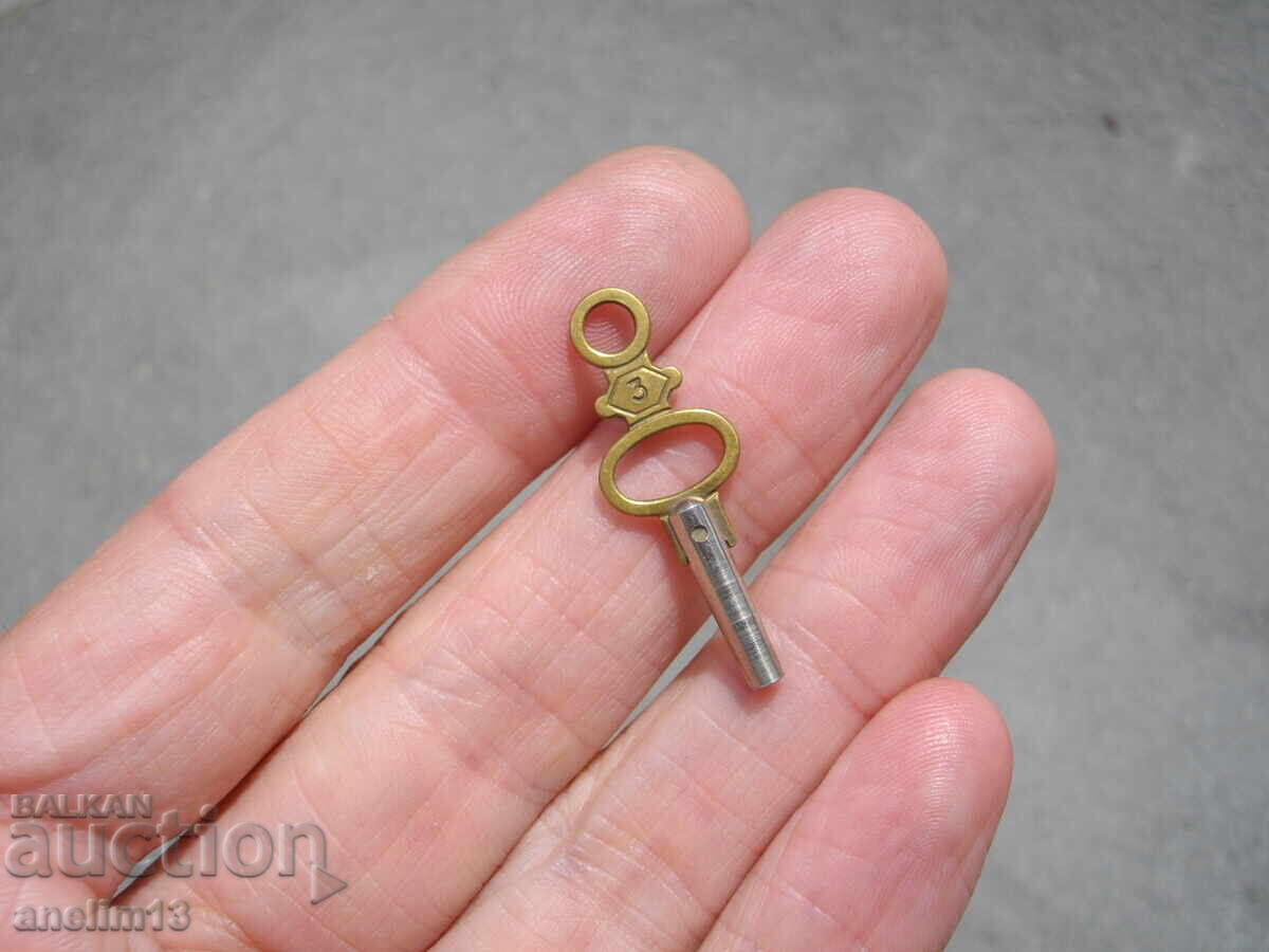 KEY FOR POCKET WATCH NO. 3