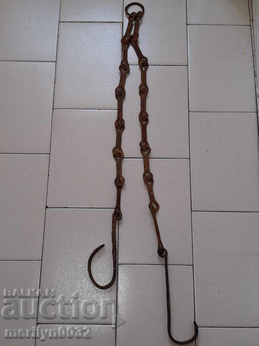 Delivery of Old wrought iron chain with hook, hearth chain hook chain Delivery of Old wrought iron chain with hook, hearth chain hook chain