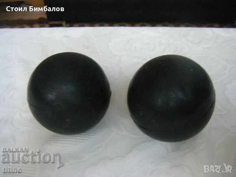 2-kilogram smooth shot put ball with price 30.00 BGN | € 15.34