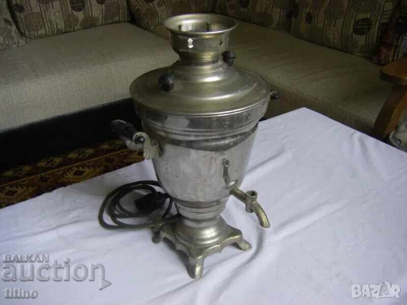 Παλιός ρωσικός λειτουργικός ηλεκτρικός σαμοβάρι - 6