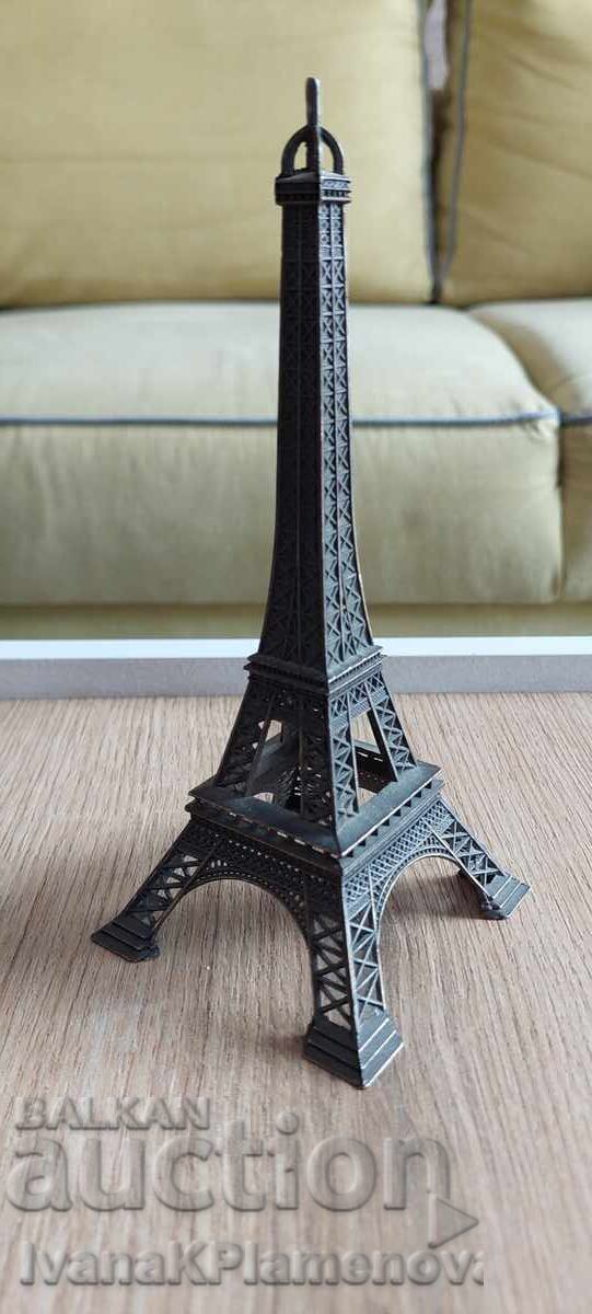 Suvenir Turnul Eiffel metalic, înălțime 18cm cu preț € 10.00 | 19.56 BGN Suvenir Turnul Eiffel metalic, înălțime 18cm cu preț € 10.00 | 19.56 BGN