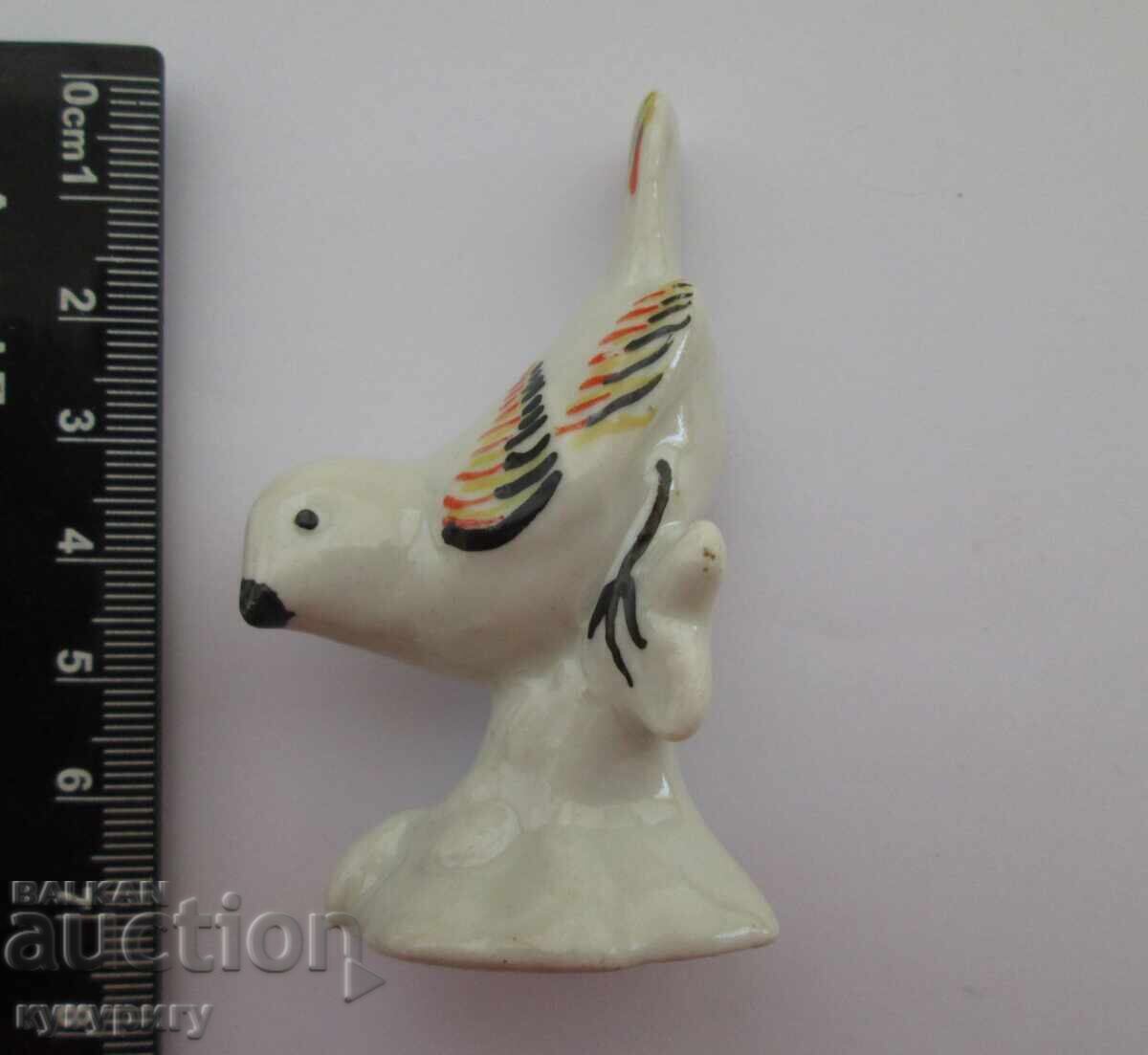 Доставка на Стара Соц НРБ малка порцеланова статуетка фигура птичка Доставка на Стара Соц НРБ малка порцеланова статуетка фигура птичка