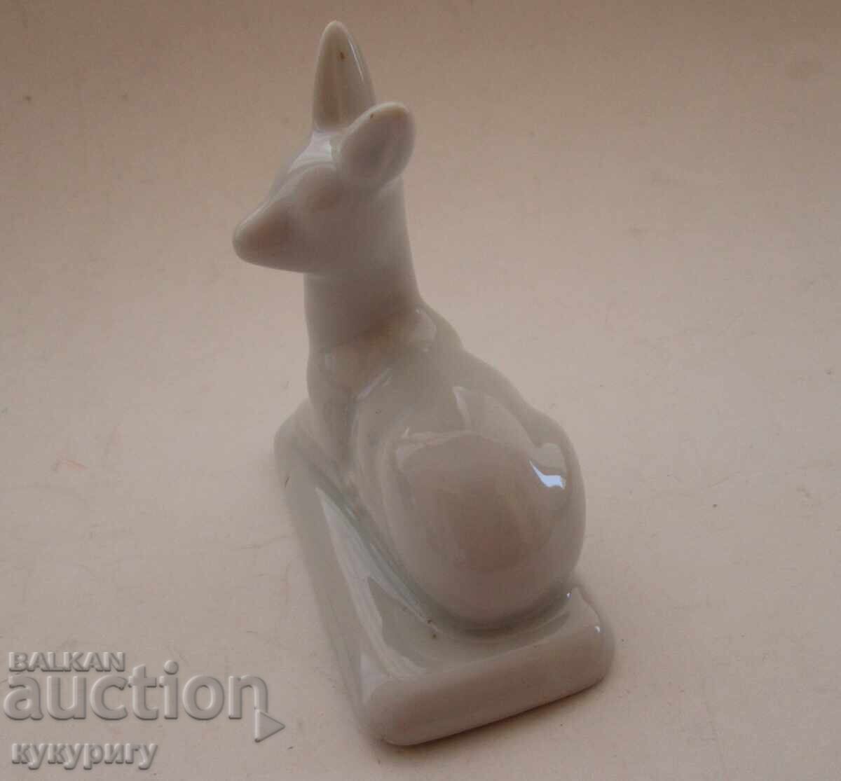 Доставка на Стара Соц НРБ порцеланова статуетка фигура сърне Изида