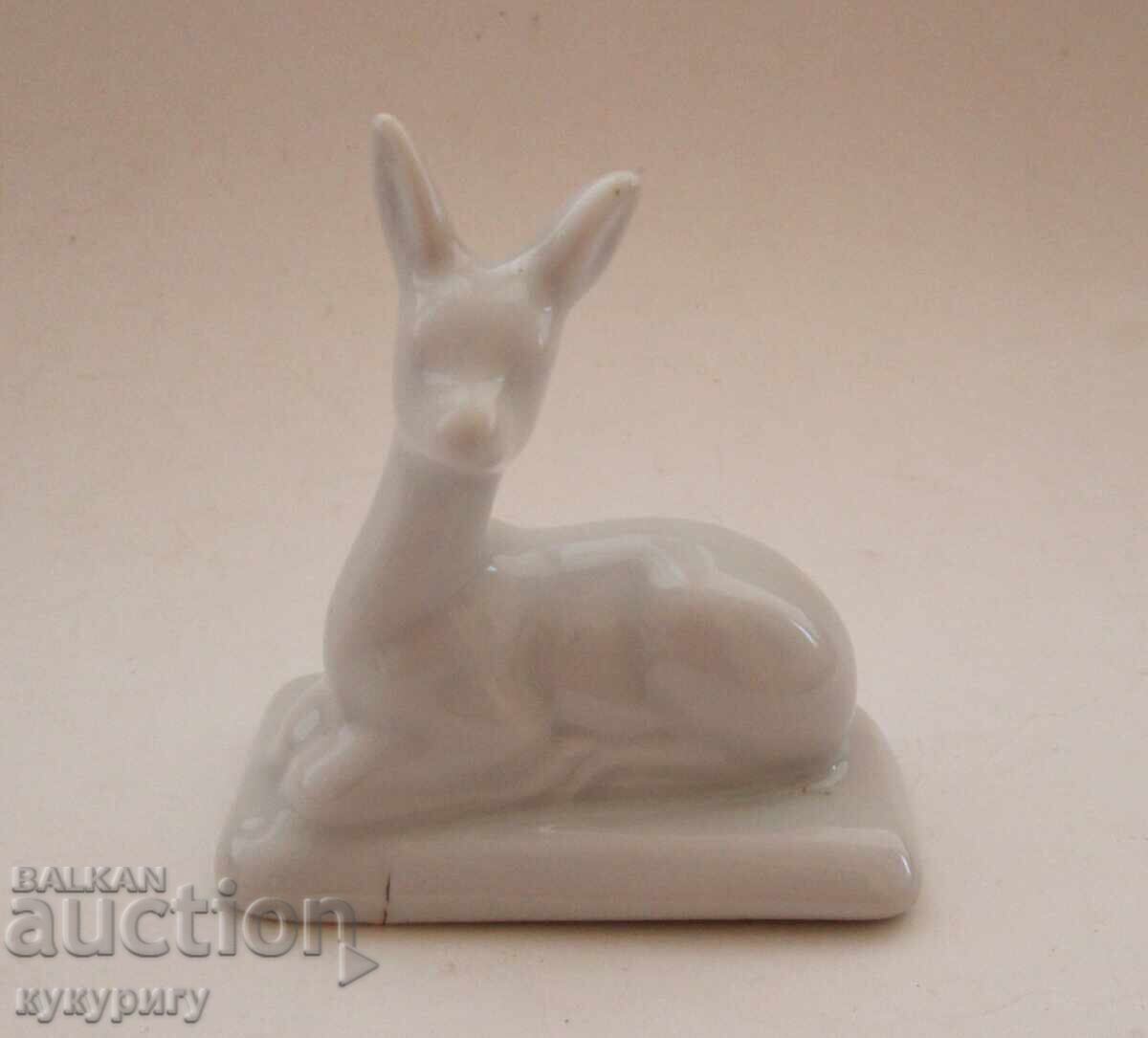 Стара Соц НРБ порцеланова статуетка фигура сърне Изида