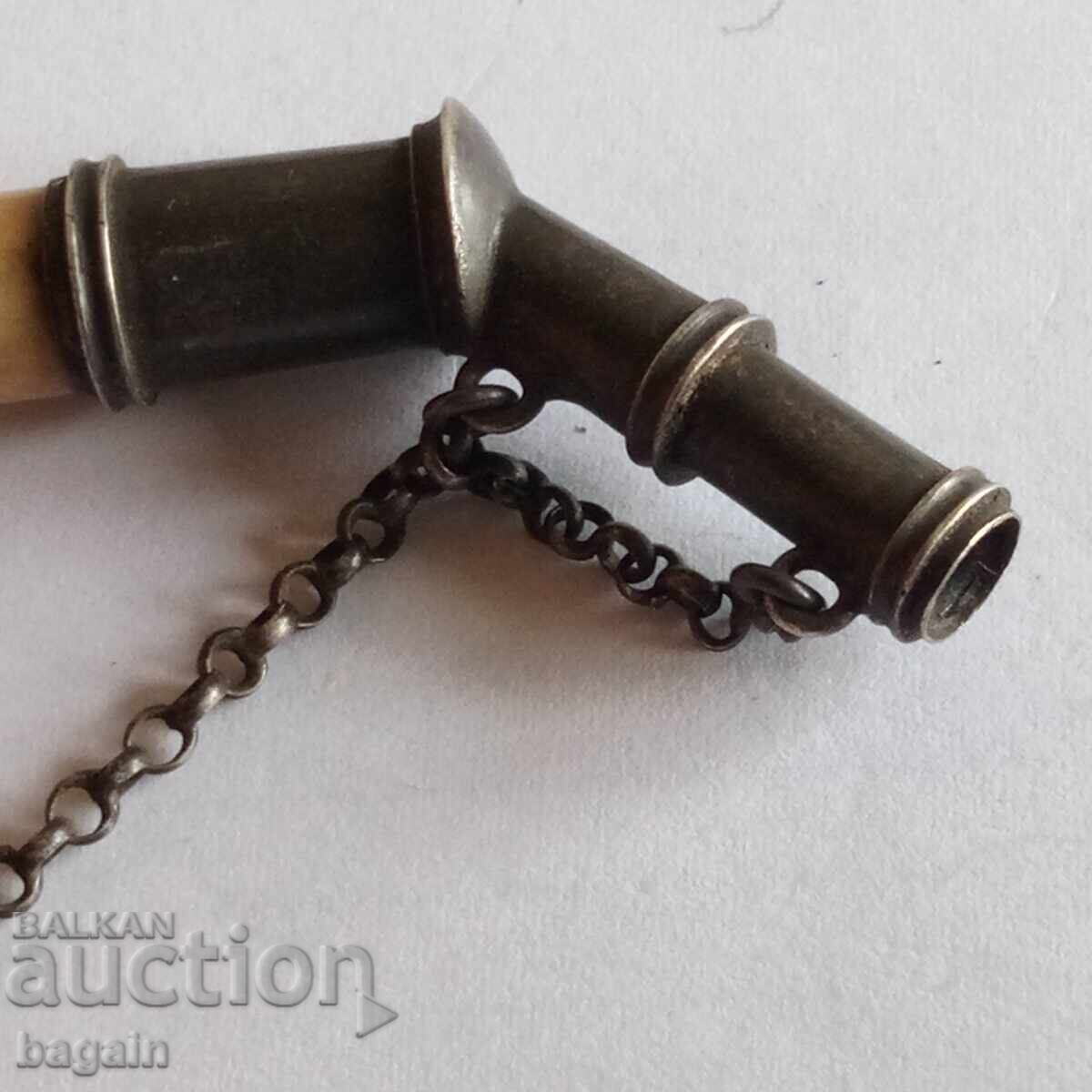 Delivery of Unique silver opium pipe