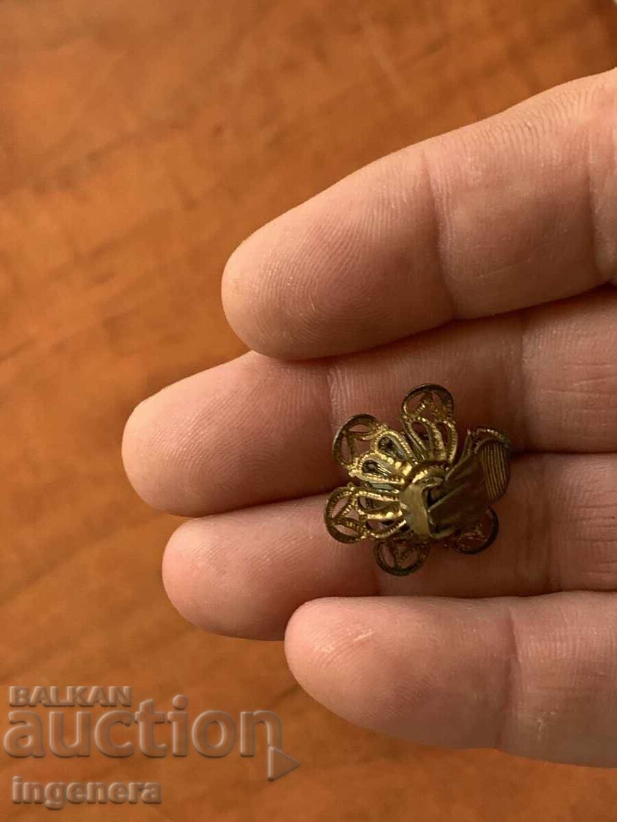 Auction  Old Earring