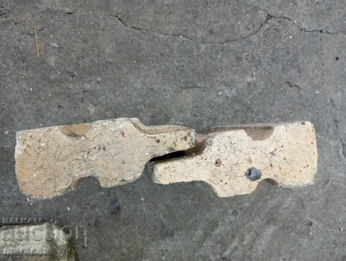 Auction  Refractory bricks