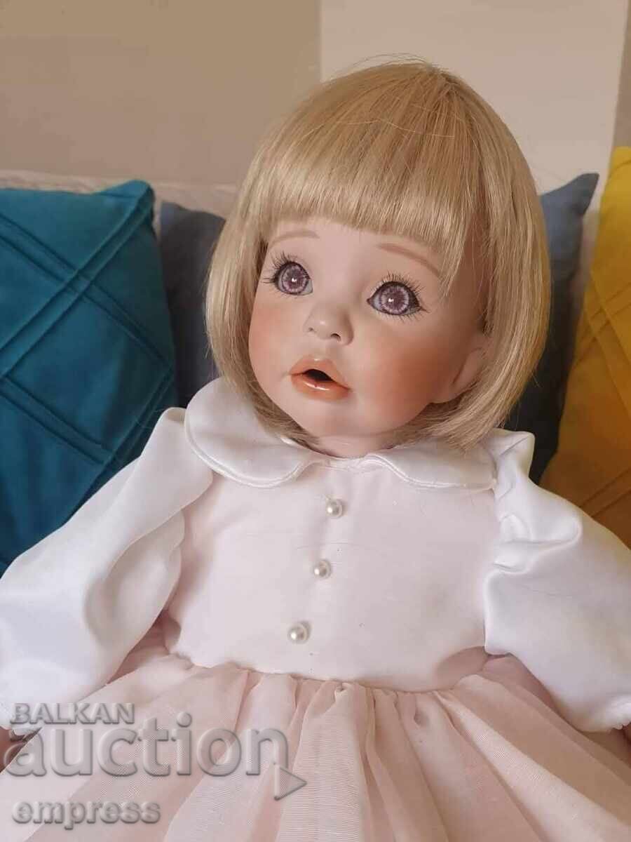 Delivery of Porcelain doll Celia Delivery of Porcelain doll Celia