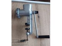 Mașină de măcinat nouă, din epoca socialistă, pentru colecționari