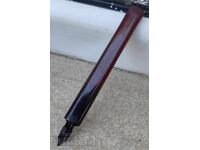 Pix rară de chihlimbar veche de 100 de ani