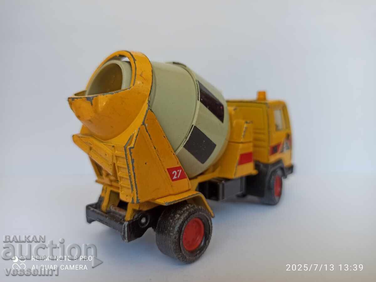 Delivery of Old toy truck matchbox collectible matchbox cement mixer