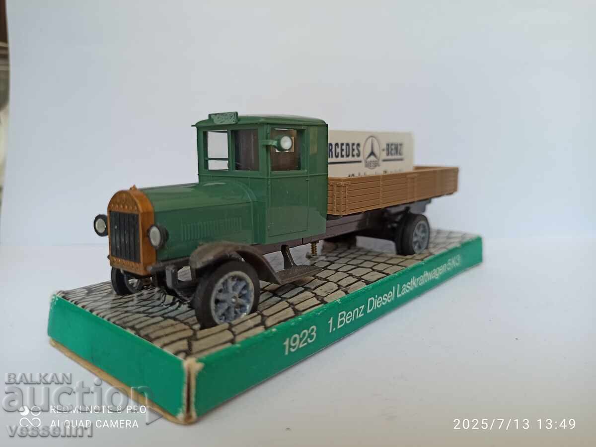 Auction  Old toy truck Mercedes-Benz 5K3, 1923 - Cursor Model