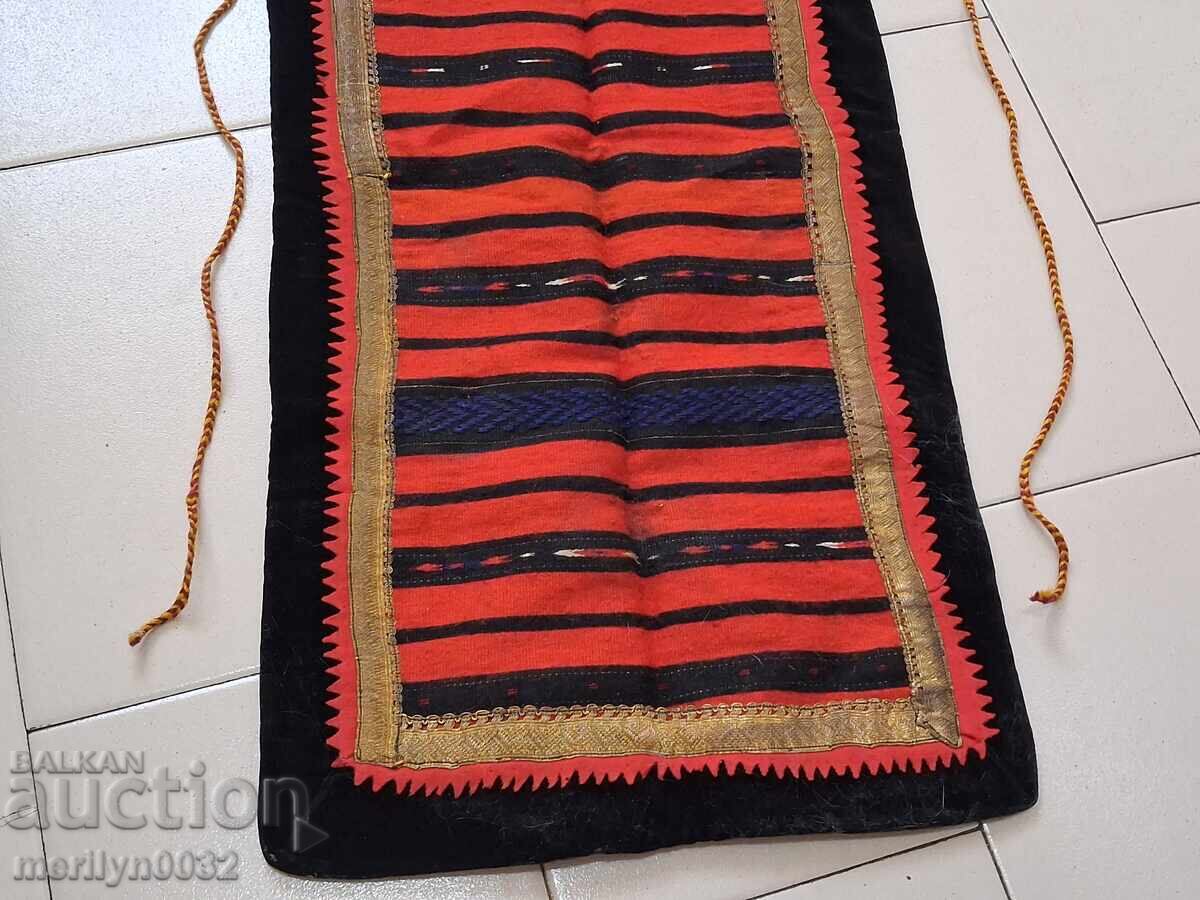 Licitație Șorț vechi țesut, brodat și brodat, costum, sukman Licitație Șorț vechi țesut, brodat și brodat, costum, sukman