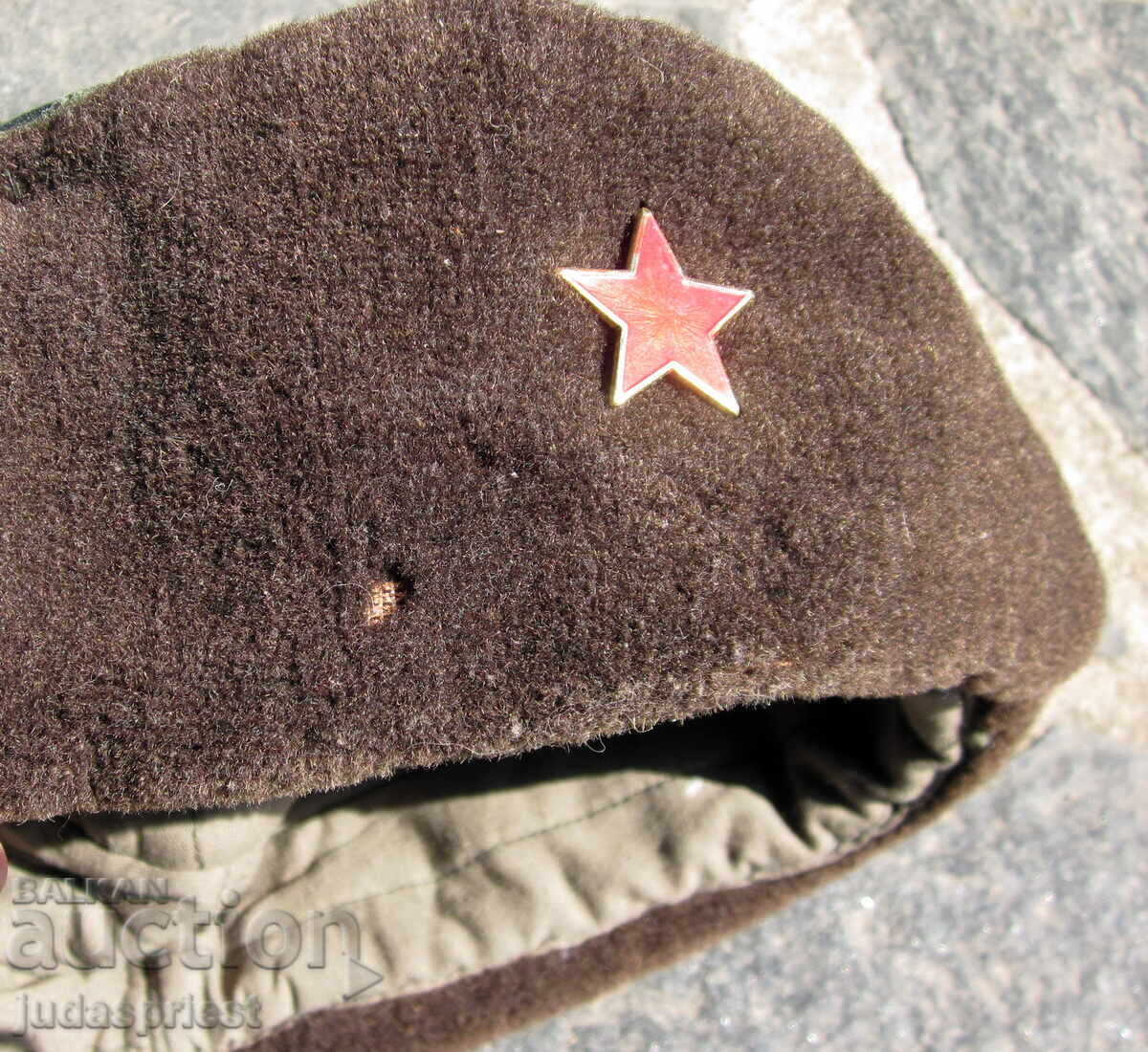 Βουλγαρικό στρατιωτικό χειμερινό μάλλινο καπέλο ushanka με καμουφλάζ με τιμή 15.00 BGN | € 7.67 Βουλγαρικό στρατιωτικό χειμερινό μάλλινο καπέλο ushanka με καμουφλάζ με τιμή 15.00 BGN | € 7.67