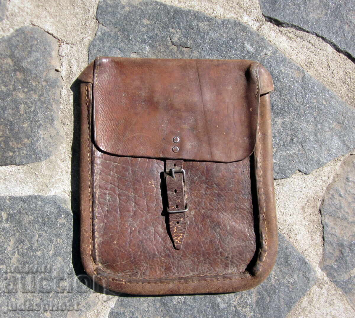 Geantă veche militară bulgară din piele pentru documente Geantă veche militară bulgară din piele pentru documente