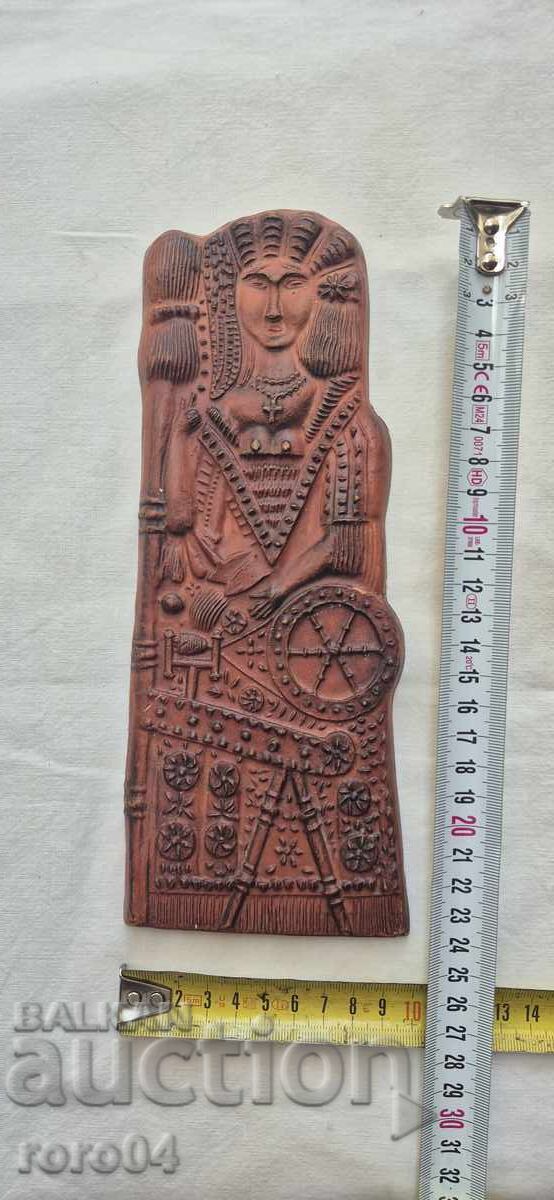 Παράδοση ΜΟΜΑ - ΚΕΡΑΜΙΚΑ Παράδοση ΜΟΜΑ - ΚΕΡΑΜΙΚΑ