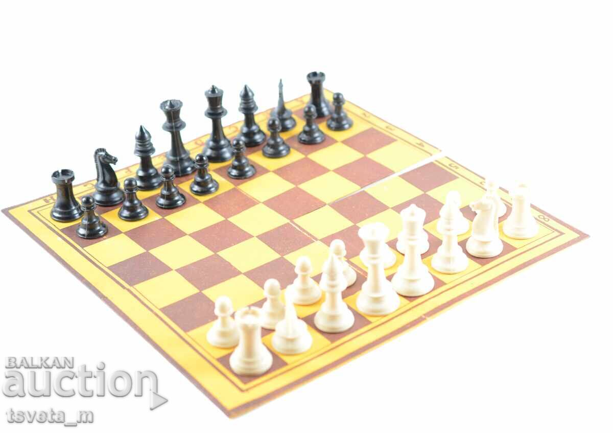Delivery of Chess cardboard board 30 x 30 cm