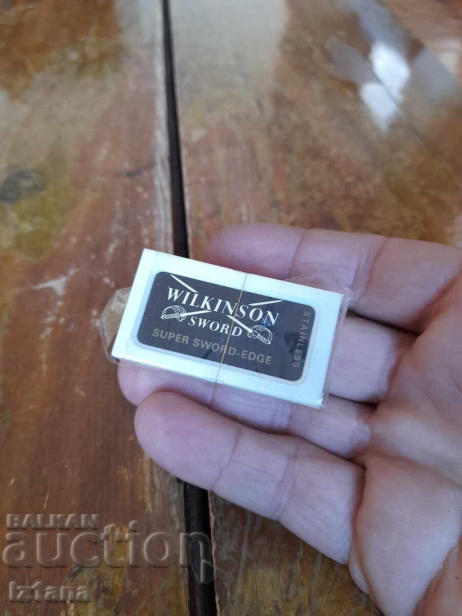 Стари ножчета за бръснене Wilkinson с цена 27.00 лв. | € 13.80 Стари ножчета за бръснене Wilkinson с цена 27.00 лв. | € 13.80