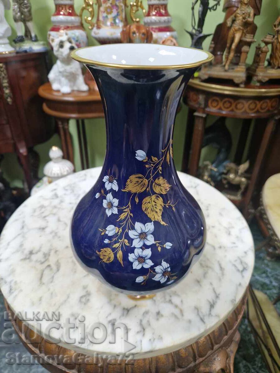 Beautiful antique German porcelain vase, cobalt blue with price 99.00 BGN | € 50.62 Beautiful antique German porcelain vase, cobalt blue with price 99.00 BGN | € 50.62