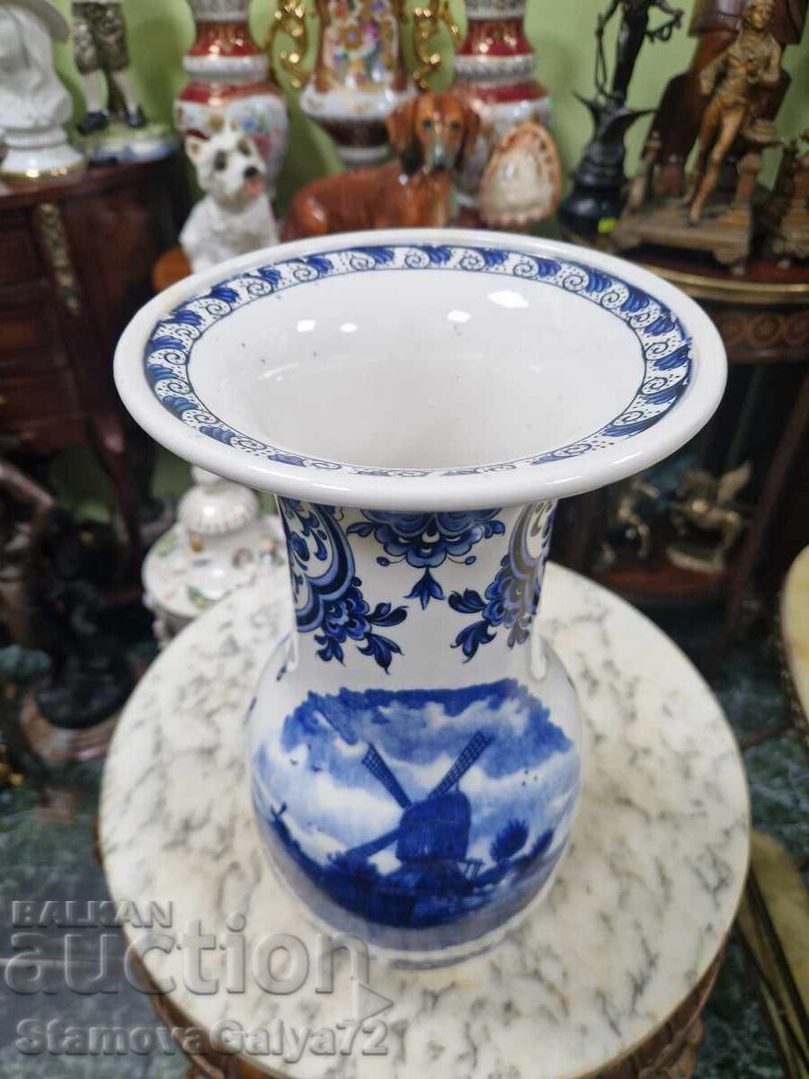 Auction  Old Dutch antique porcelain Delft vase from the 19th century